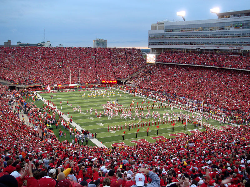 مەموريال ستەديۋم / Memorial Stadium