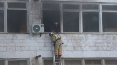 Aqtaýda aǵylshyn mektebinen 150 oqýshy evakýasıalandy