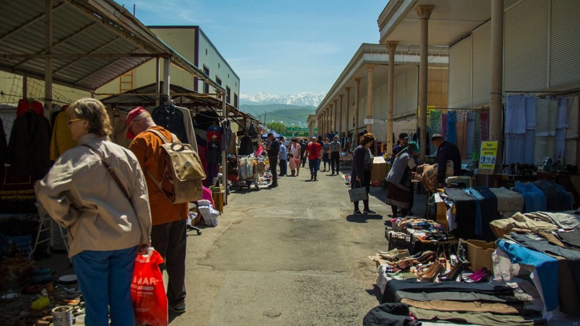 Almatydaǵy eń úlken bazar jabyla ma: Ákimdik jaýap berdi