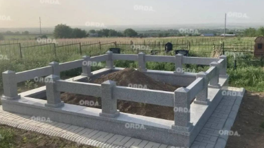 «Назарбаевтар әулетінің зиратында жаңа қабір пайда болды» Ескі Қазақстан Сара Алпысқызының қайтыс болғанын жасырып отыр ма?