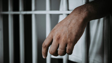 استاناداعى ەليتالىق مەكتەپتە 900 ملن تەڭگە جىمقىرعان: ديرەكتور مەن باس ەسەپشى قاماۋعا الىندى
