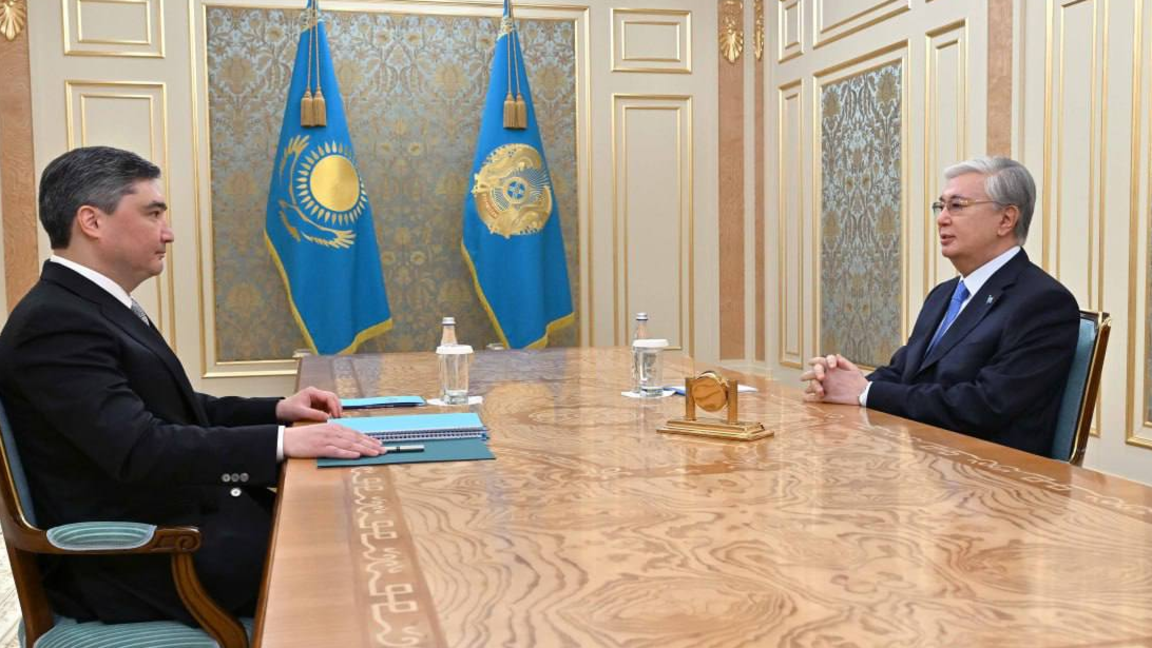 پرەزيدەنت بەكتەنوۆپەن ەكونوميكالىق جوبالار مەن كولىك ينفراقۇرىلىمى تالقىلاندى