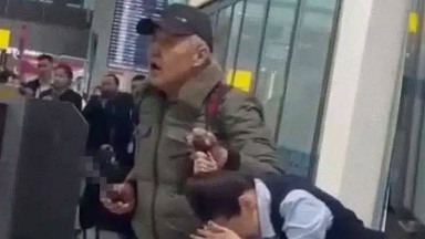 Prokýror Almaty áýejaıynda kepilge alý oqıǵasyna qatysty 10 jyl 6 aı jaza surady