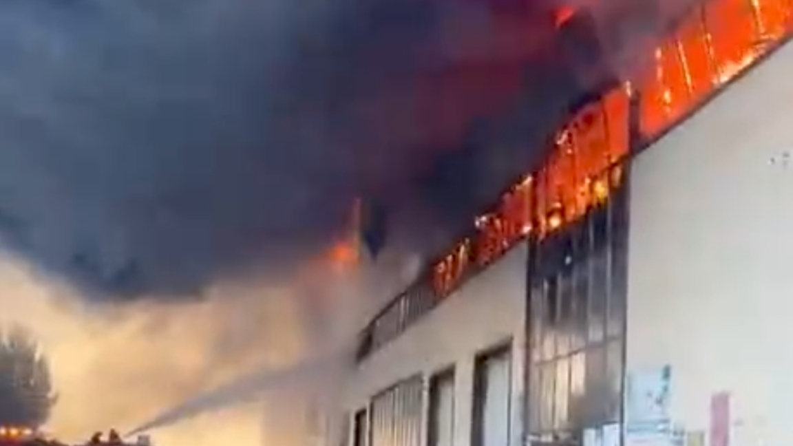Astanada "Shanhaı" bazary órtendi – ákimshilik órt týraly habarlamaǵan