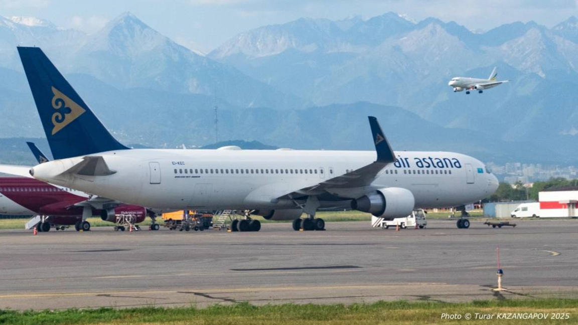 Almaty–Astana baǵytyndaǵy Air Astana reısi Balqash mańynda tótenshe jaǵdaıǵa tap bola jazdaǵan