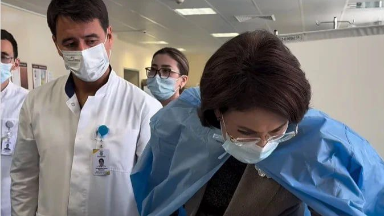 Ақмарал Әлназарова Үржардағы жол апатынан зардап шеккен балалардың жағдайын білуге келді