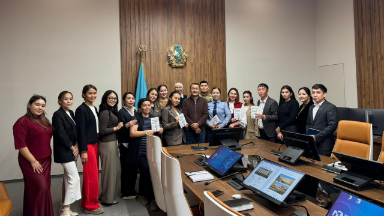 Mańǵystaýda jasandy ıntellekt (AI) boıynsha trenıń ótti: Ai-Hub ókili jańa kitabyn tanystyrdy