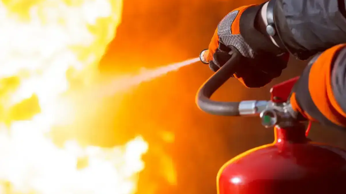 الماتى وبلىسىنداعى سۇمدىق: اسكەري قىزمەتشى مەن ونىڭ كىشكەنتاي ۇلى ورتتەن كوز جۇمدى