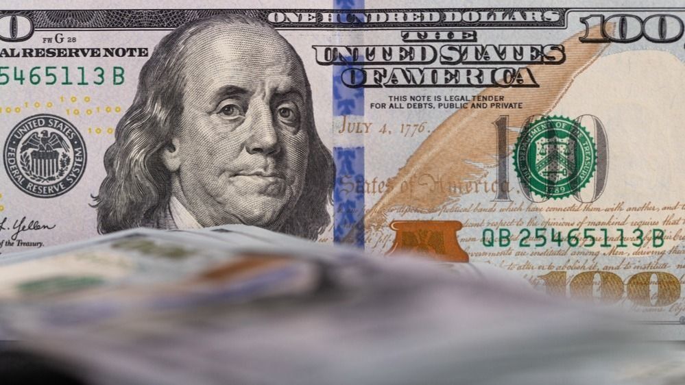Kazakistan'da keskin yükselişin ardından dolar çakıldı