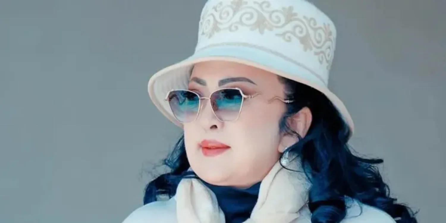 Kazakh Singer Makpal Zhunusova Helped by Stranger After Tire Blowout