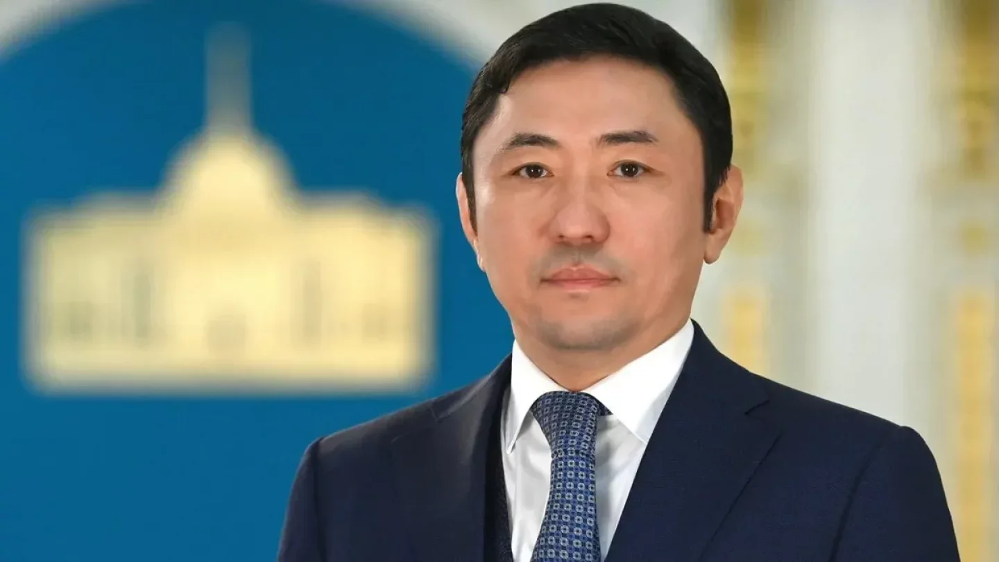 前能源部长博拉特·阿克丘拉科夫被任命为阿特劳州州长