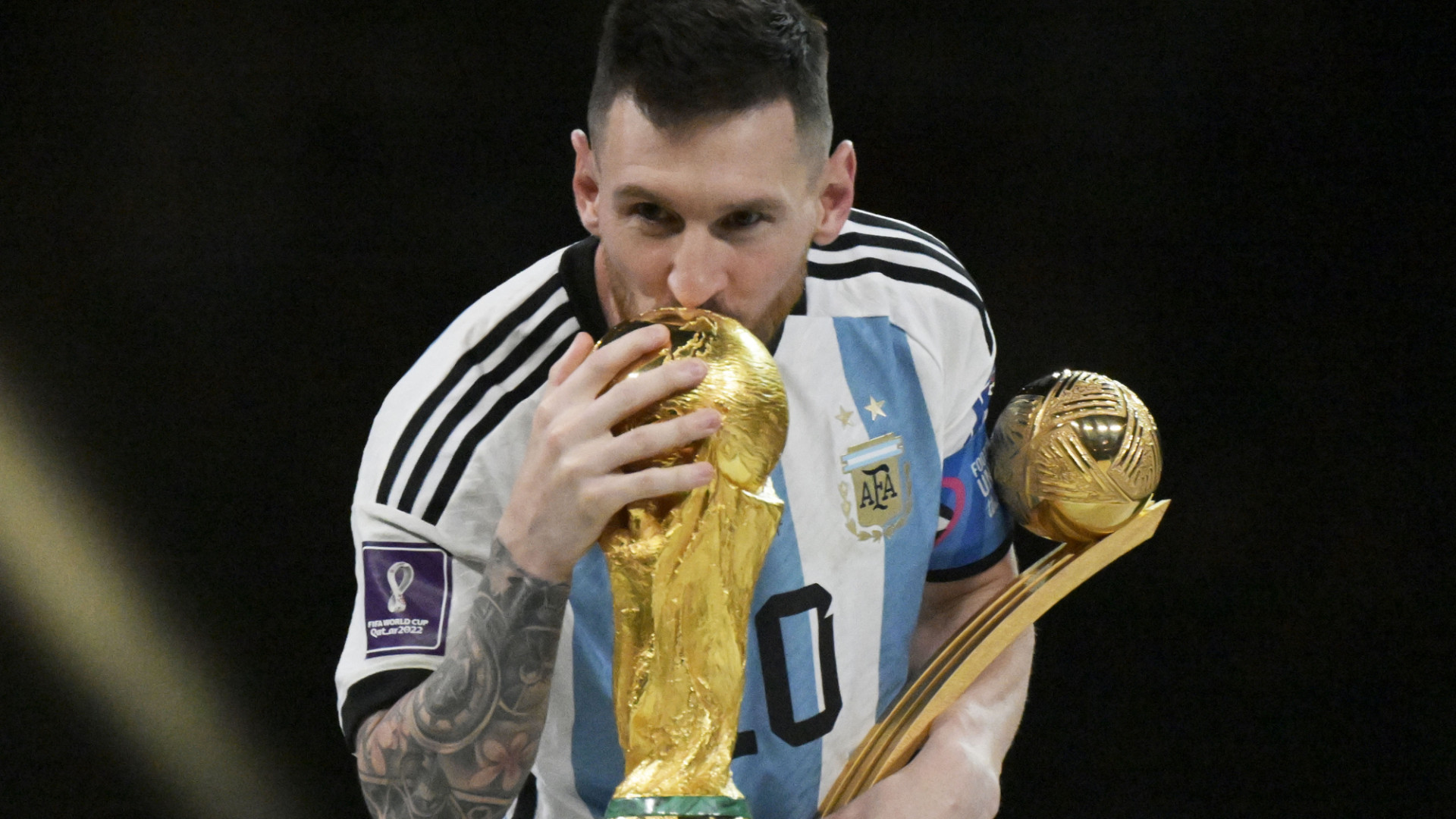 ‘Tam bir çılgınlık’: Messi, üst üste ikinci kez Dünya Kupası finaline çıkmayı değerlendirdi
