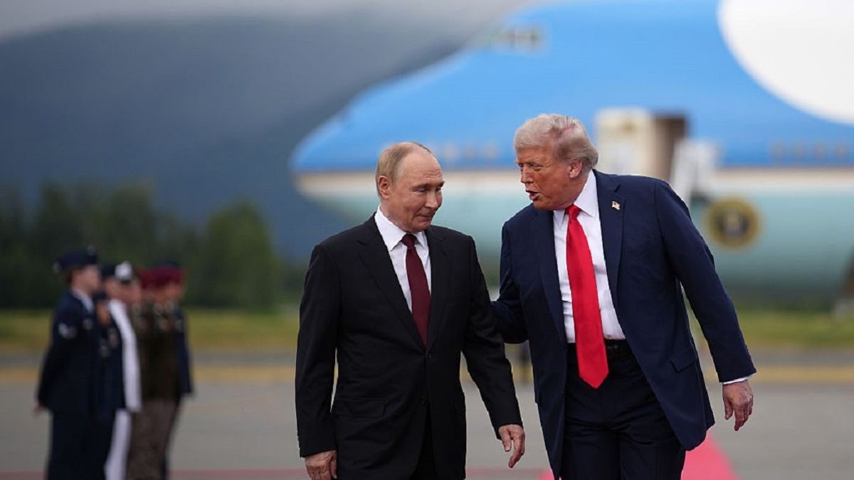 "Vladimir, it's time to stop": Trump says Putin ready for Ukraine deal