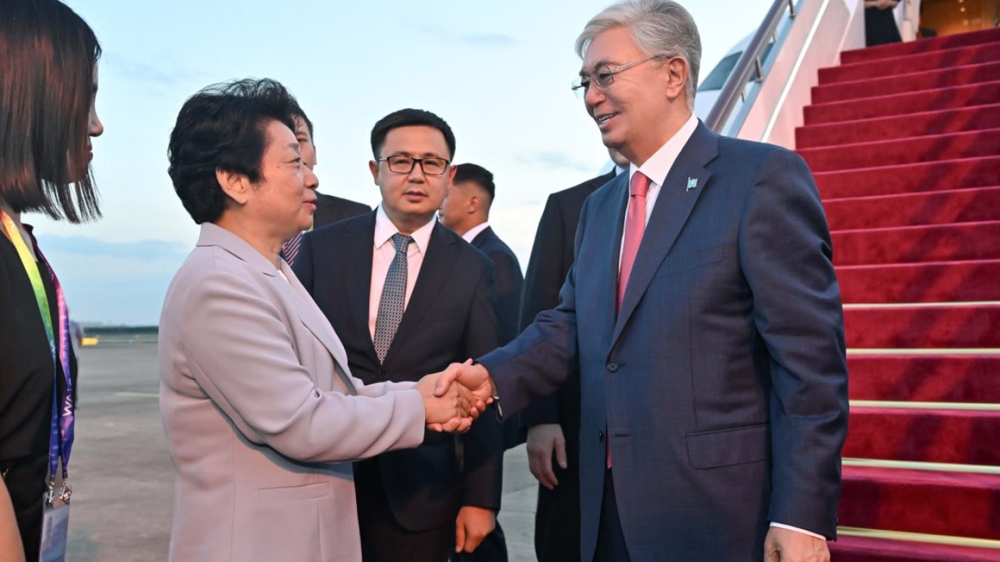 Kazakh President Tokayev arrives in Shanghai for talks with Xi Jinping