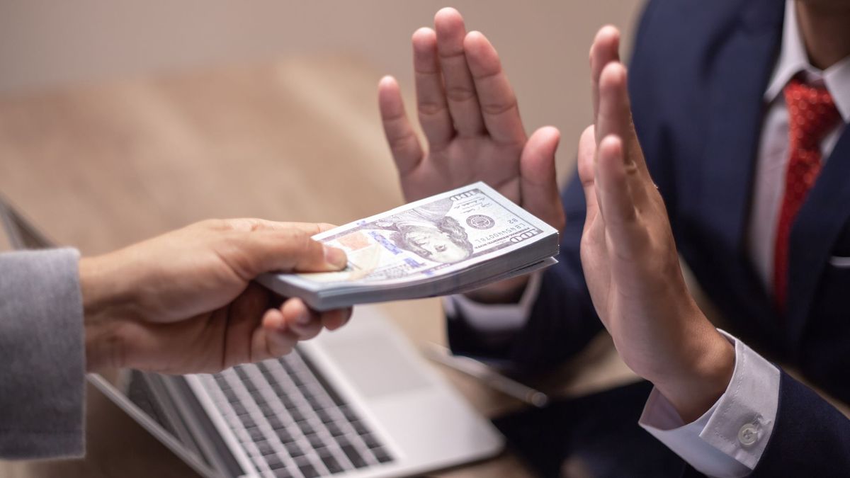 Dollar, Euro Slide Again on KASE at Week's End in Kazakhstan