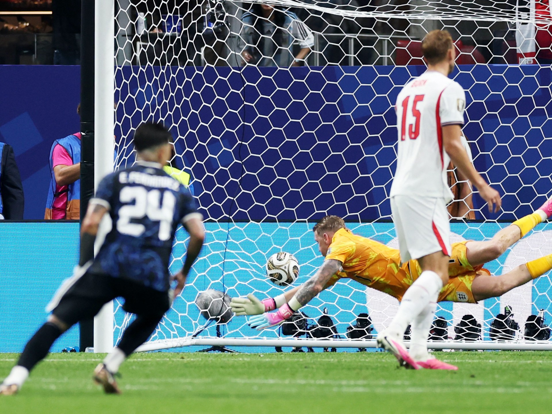 国际足联2026年世界杯:禁区外进球比例翻倍