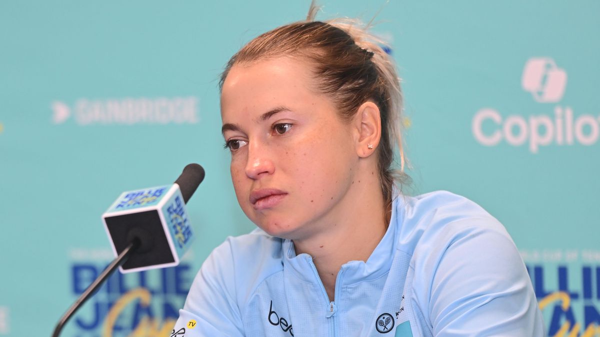 Yulia Putintseva loses to Armenia's second-ranked player at Hamburg tournament