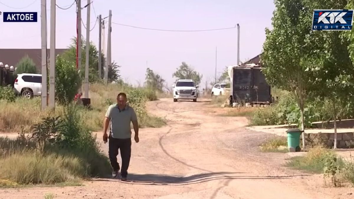 Жобасы бар, қаржысы жоқ: Ақтөбедегі элиталық аудан тұрғындары «батпақ тұзағында» қалды