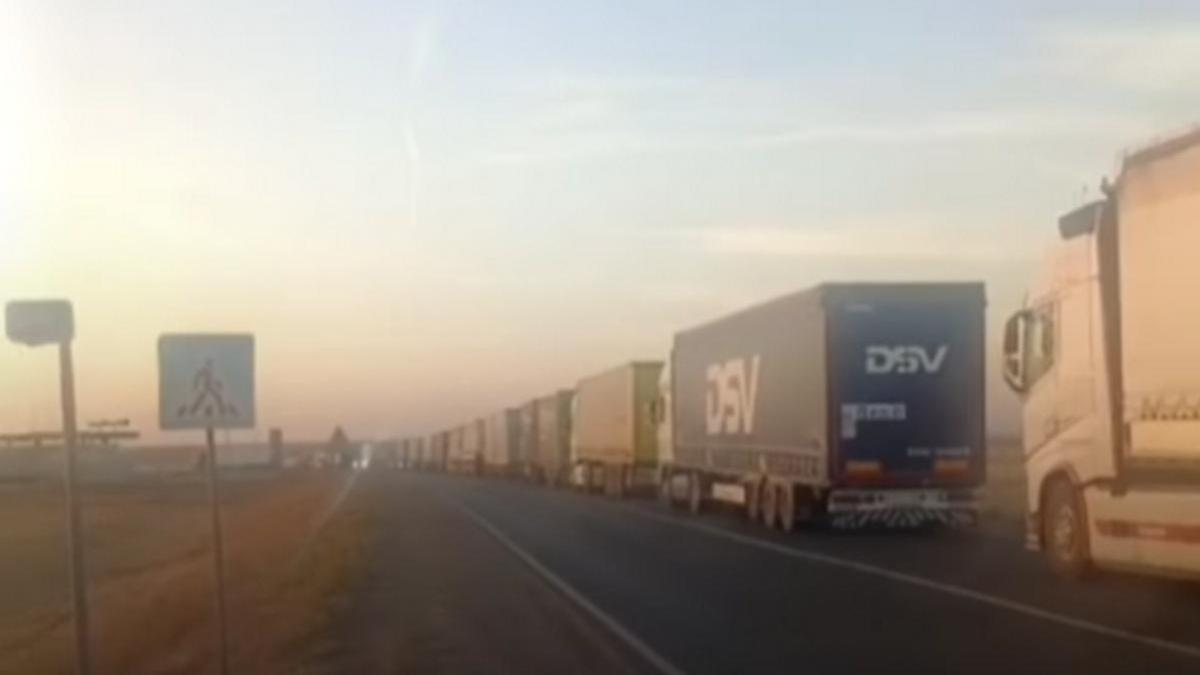 Kazakhstan Tightens Border Controls with Russia to Ease Truck Queues