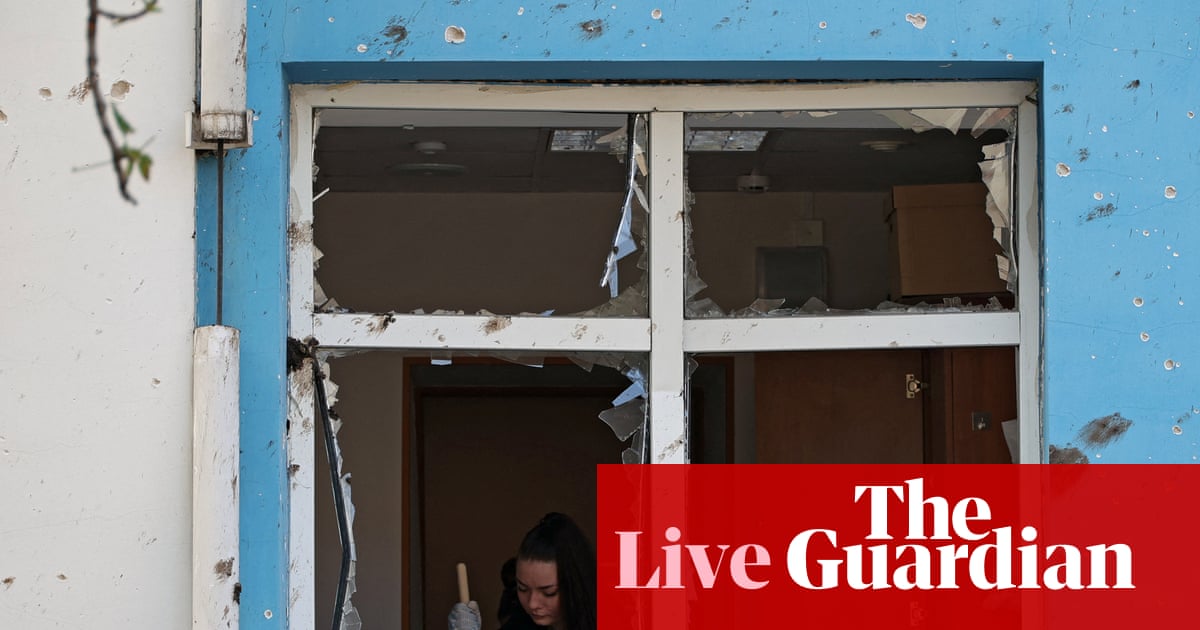 Украина дрондары Ресейдің мұнай зауытына шабуыл жасады: 12 адам қаза тапты, 39 жараланды