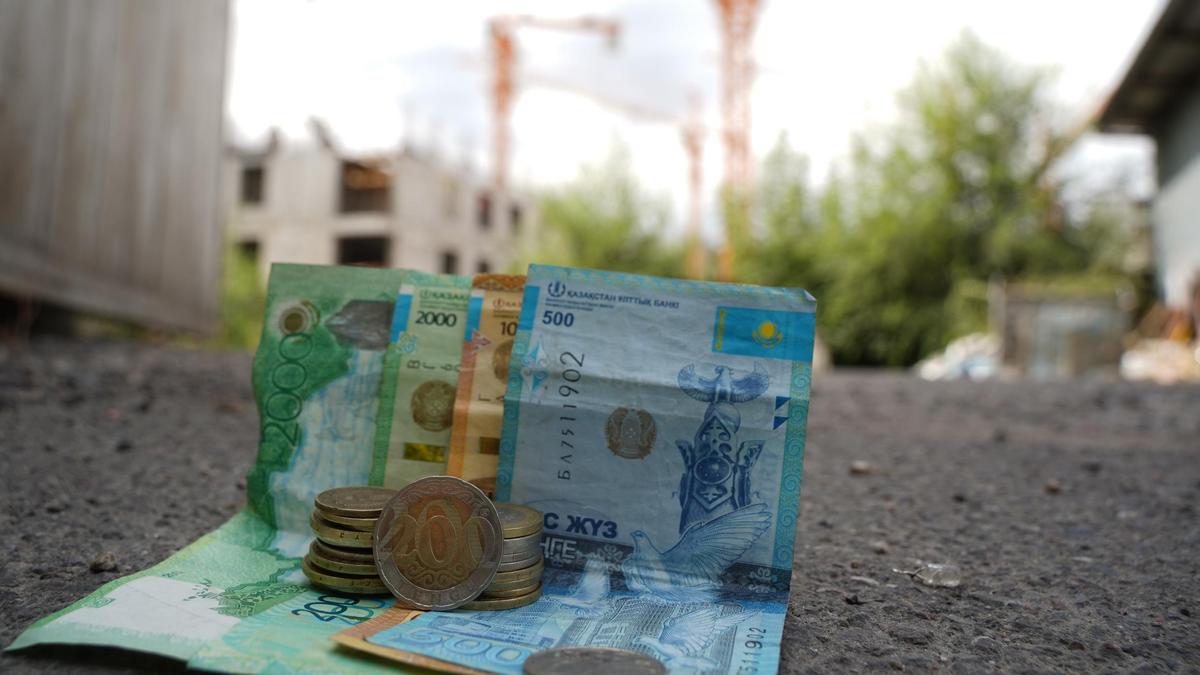 Продажи жилья в Казахстане снизились в июле