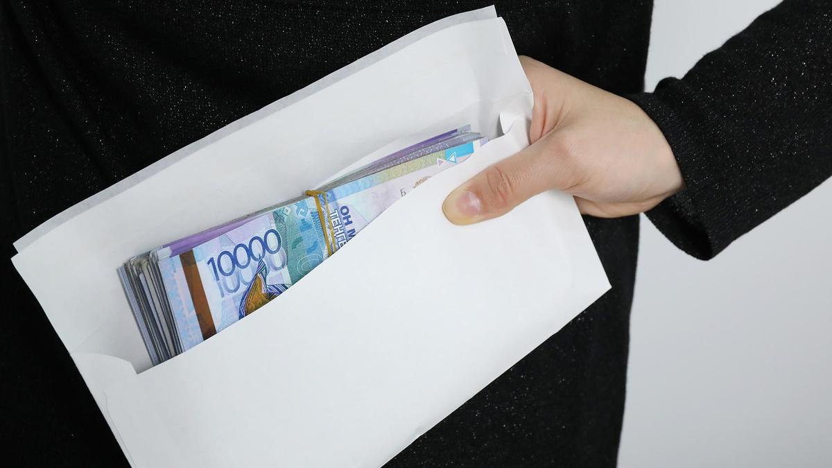Сыбайлас жемқорлық туралы хабарлағандарға 17,3 млн теңгеге дейін төленеді