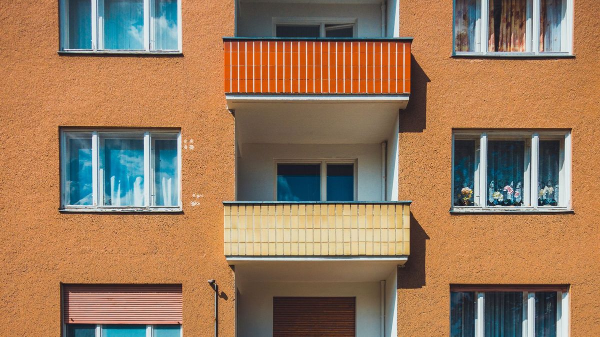 В Алматы предложили ограничить прописку: не менее 15 квадратов на человека