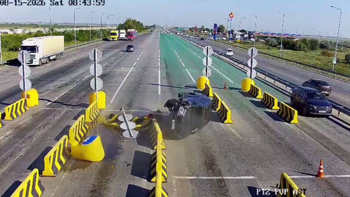 Toyota Land Cruiser Prado flips on Astana-Shchuchinsk highway after driver falls asleep