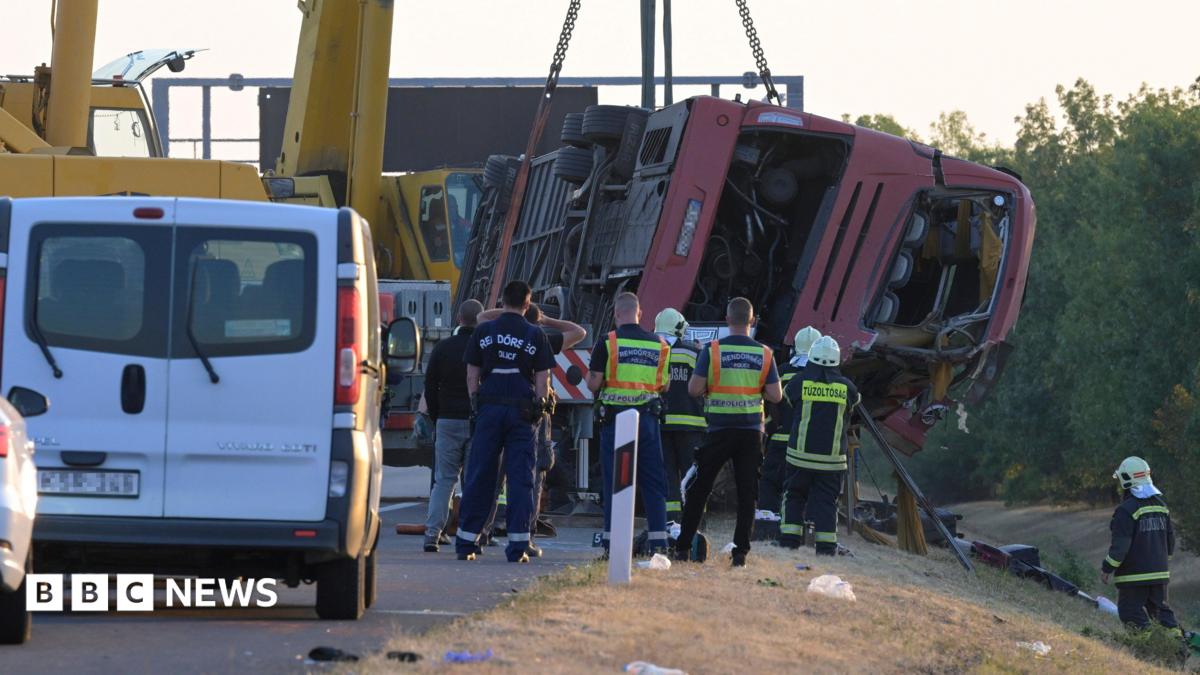 Венгрияда поляк туристік автобусының апатынан 12 адам қаза тапты
