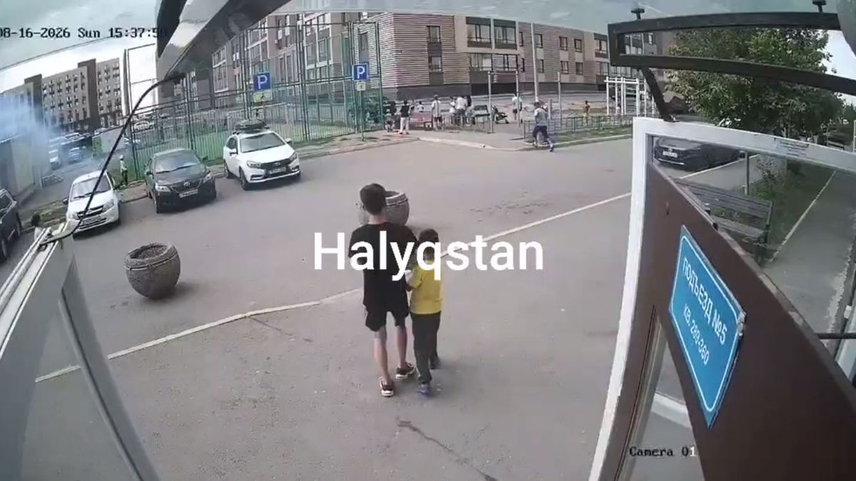 Астанада ойын алаңында бала ток соққысынан зардап шекті