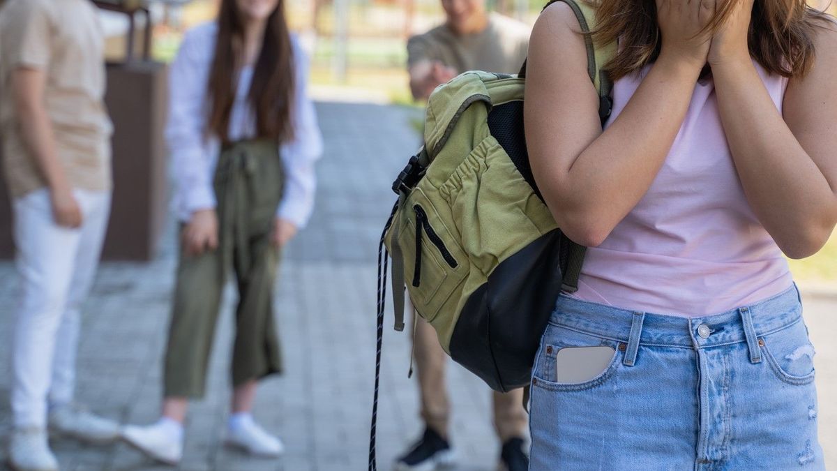 哈萨克斯坦法院拒绝警方将受欺凌女孩送往特殊学校