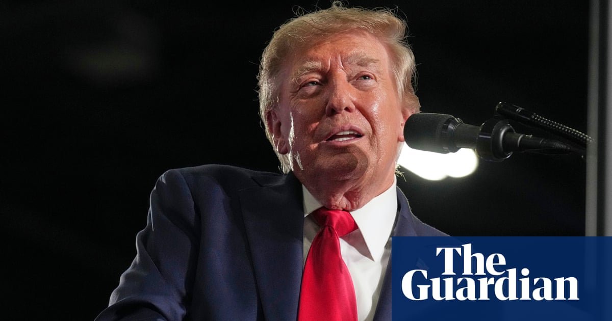 Трамп Ормуз бұғазын «АҚШ аумағы» деп атады