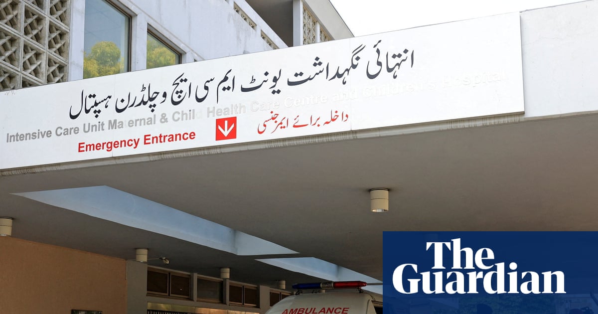 Pakistan Hastanesinde Yangın: 14 Bebek Hayatını Kaybetti