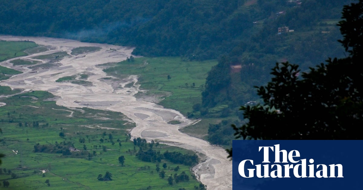 Nepal floods: 34 Australians among hundreds missing