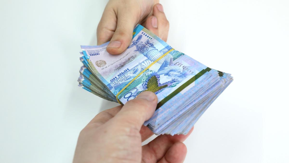 Astana resident pays 17.6 mln tenge to blackmailer over personal data