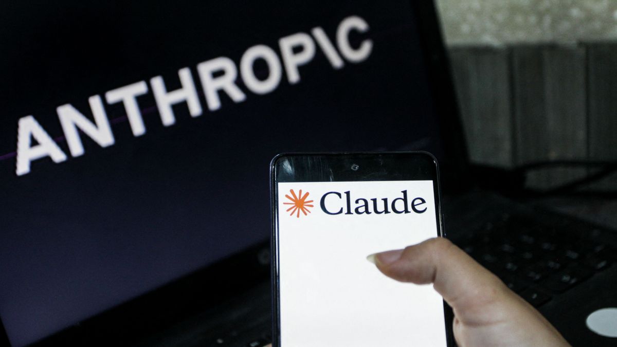 Anthropic warns Claude users of malware, mass-unlinks cards