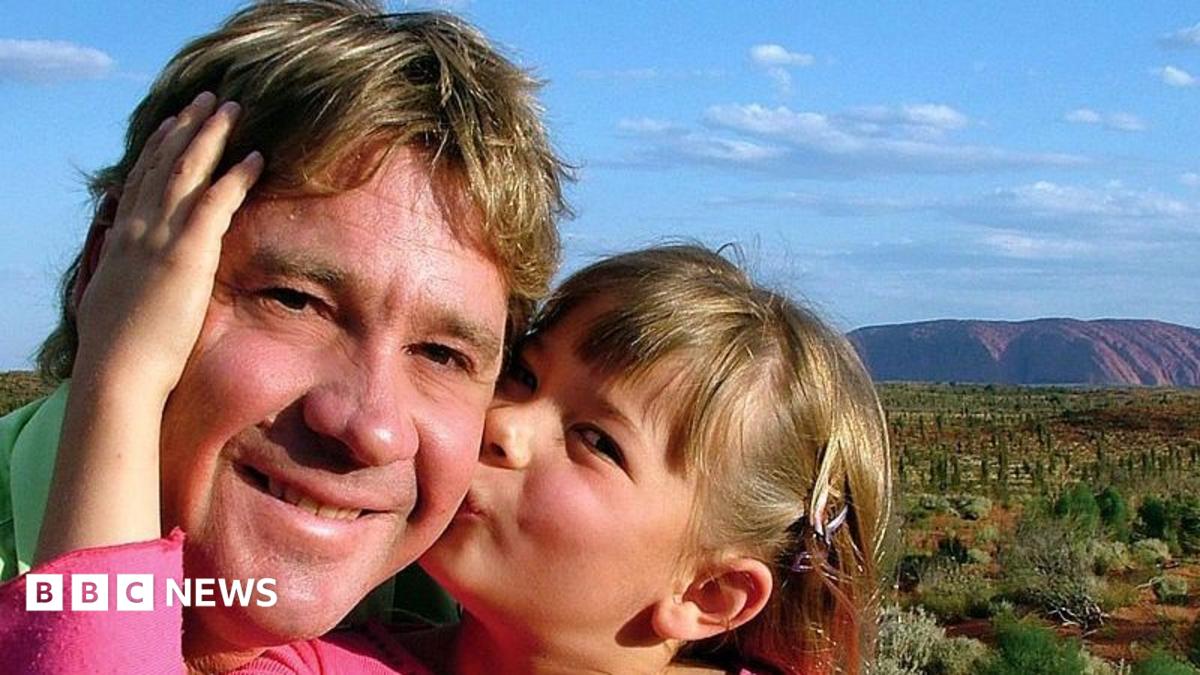 Стив Ирвиннің отбасы әкелерін еске алуда