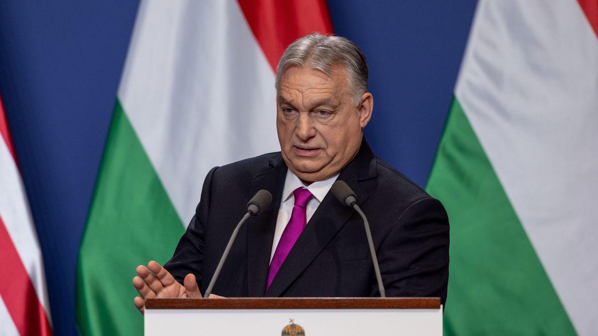 Орбан объявил о возвращении в политику и борьбе против правительства Мадьяра