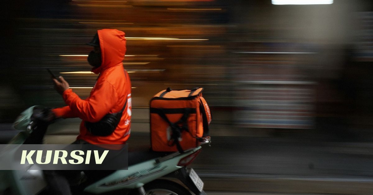 Kokşetau'da emekli kadın, dolandırıcıların kuryesine 10 milyon tengeden fazla verdi