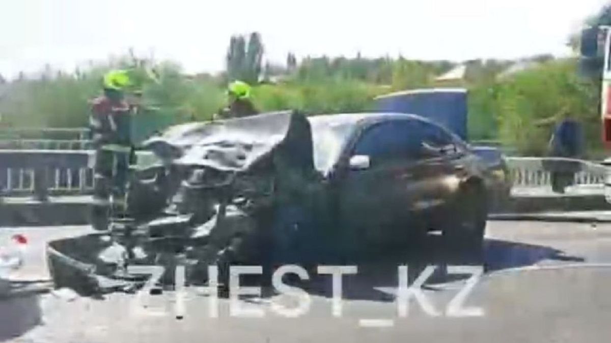 Stolen Nissan triggers five-car pileup in Almaty