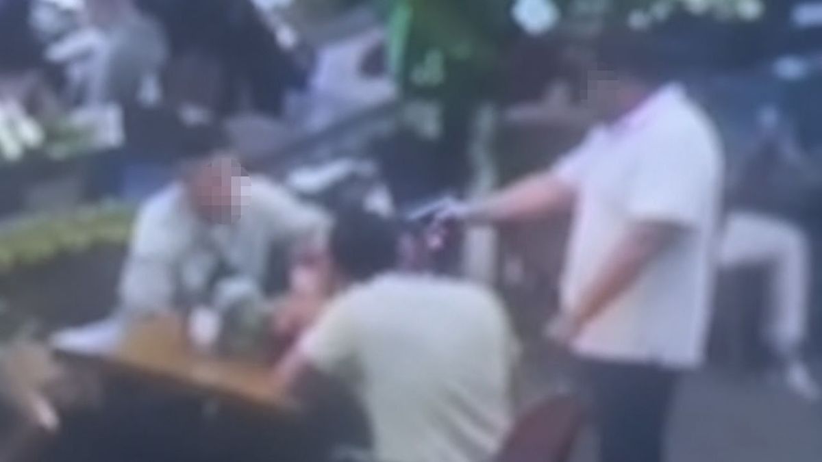 Aktau'da mahkeme, bar müşterisinin yüzüne ateş edene beş yıl hapis verdi