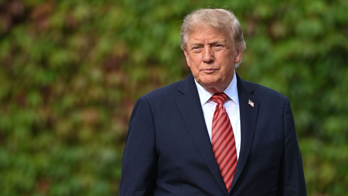 Трамп: Ресей соғыс салдарынан дизель өнеркәсібінен айырылды