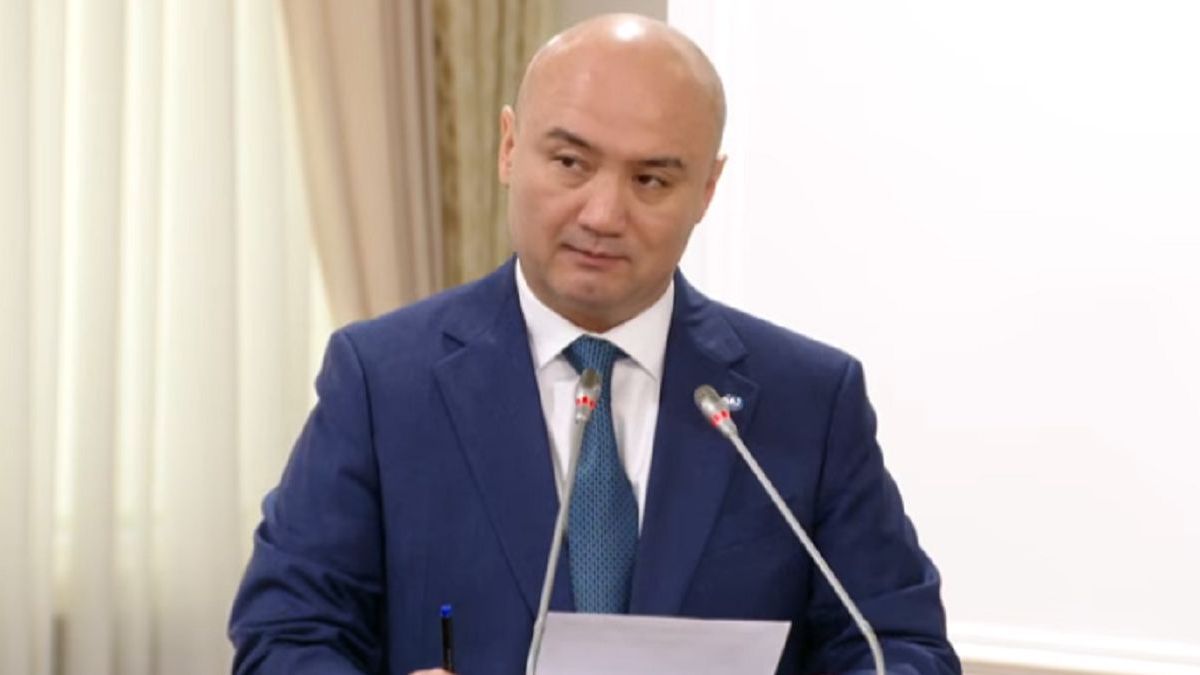 Bektenov Threatens KazAvtoZhol Head with Dismissal at Government Meeting