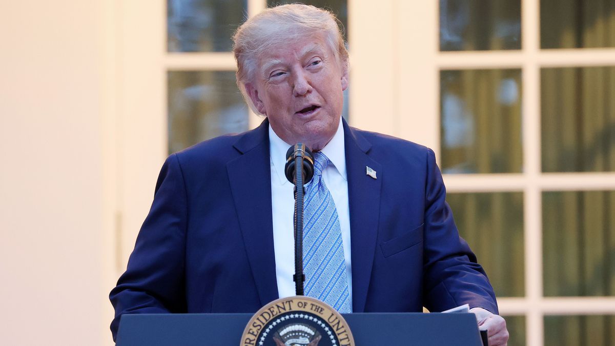 Trump, Rusya'ya karşı 'cehennem yaptırımları' yasasını devreye sokabileceğini söyledi