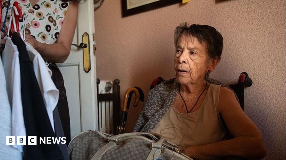 Выселение 87-летней женщины из дома обнажило жилищный кризис в Испании
