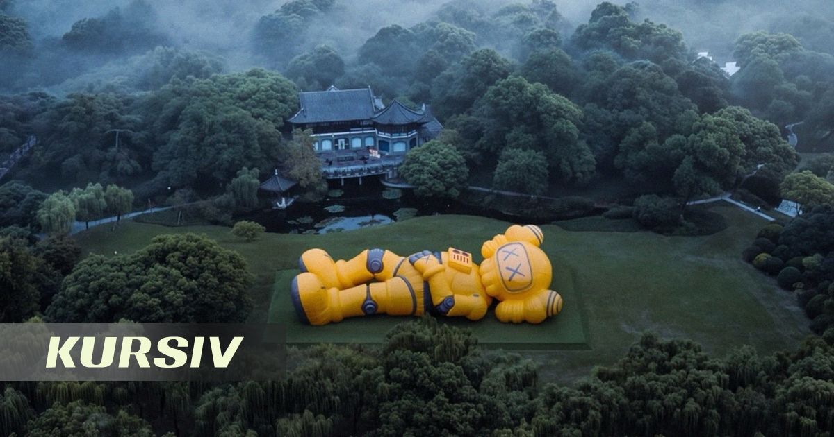 30-Meter KAWS COMPANION Sculpture Appears by West Lake in Hangzhou