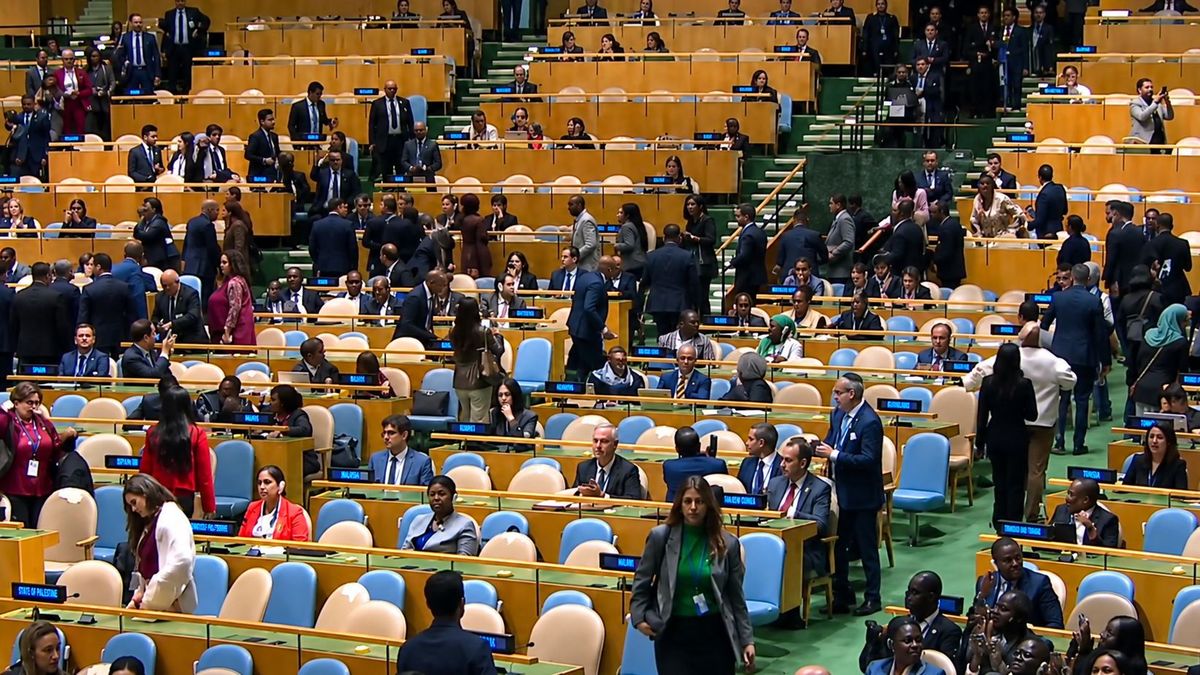 Delegations Walk Out of UN General Assembly During Netanyahu's Speech