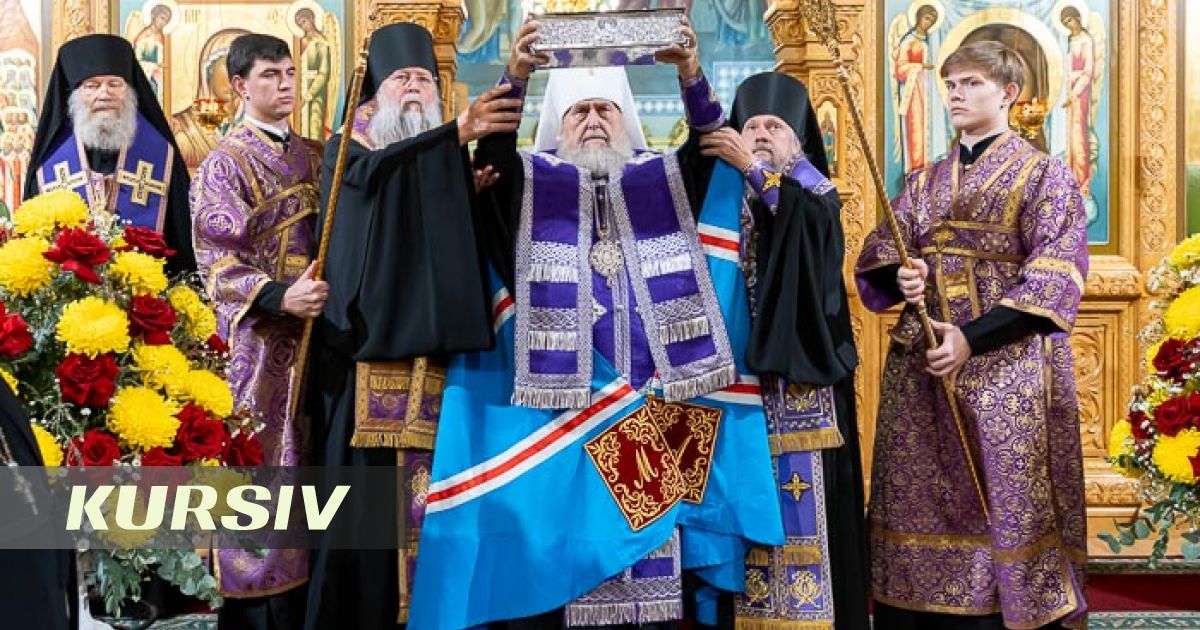 Алматыға әулие Спиридонның оң қолы салынған ковчег жеткізілді: 96 мың сенуші тағзым етті