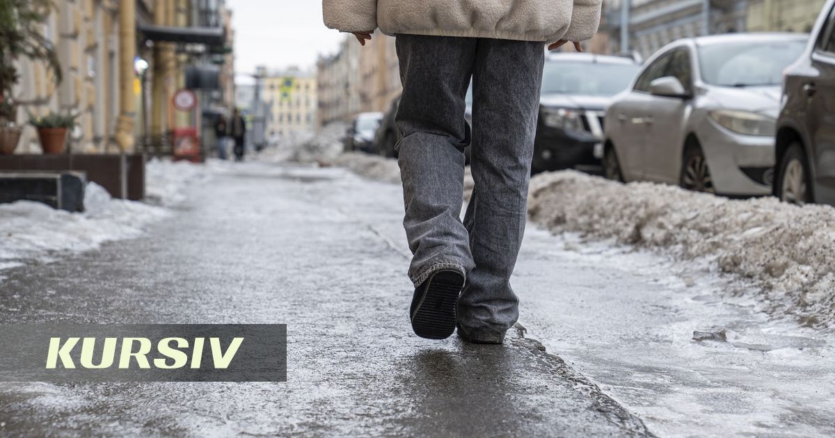 Kazakhstan Braces for Snowstorms and First Icy Roads