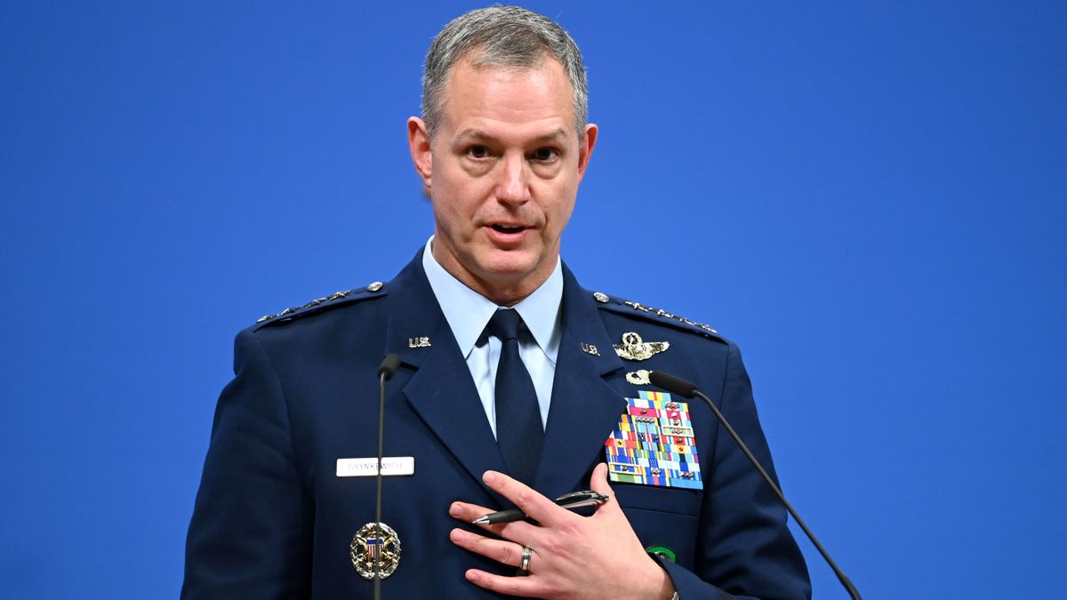 Bloomberg: NATO Prepares 'Theory of Victory' in Case of Russian Attack